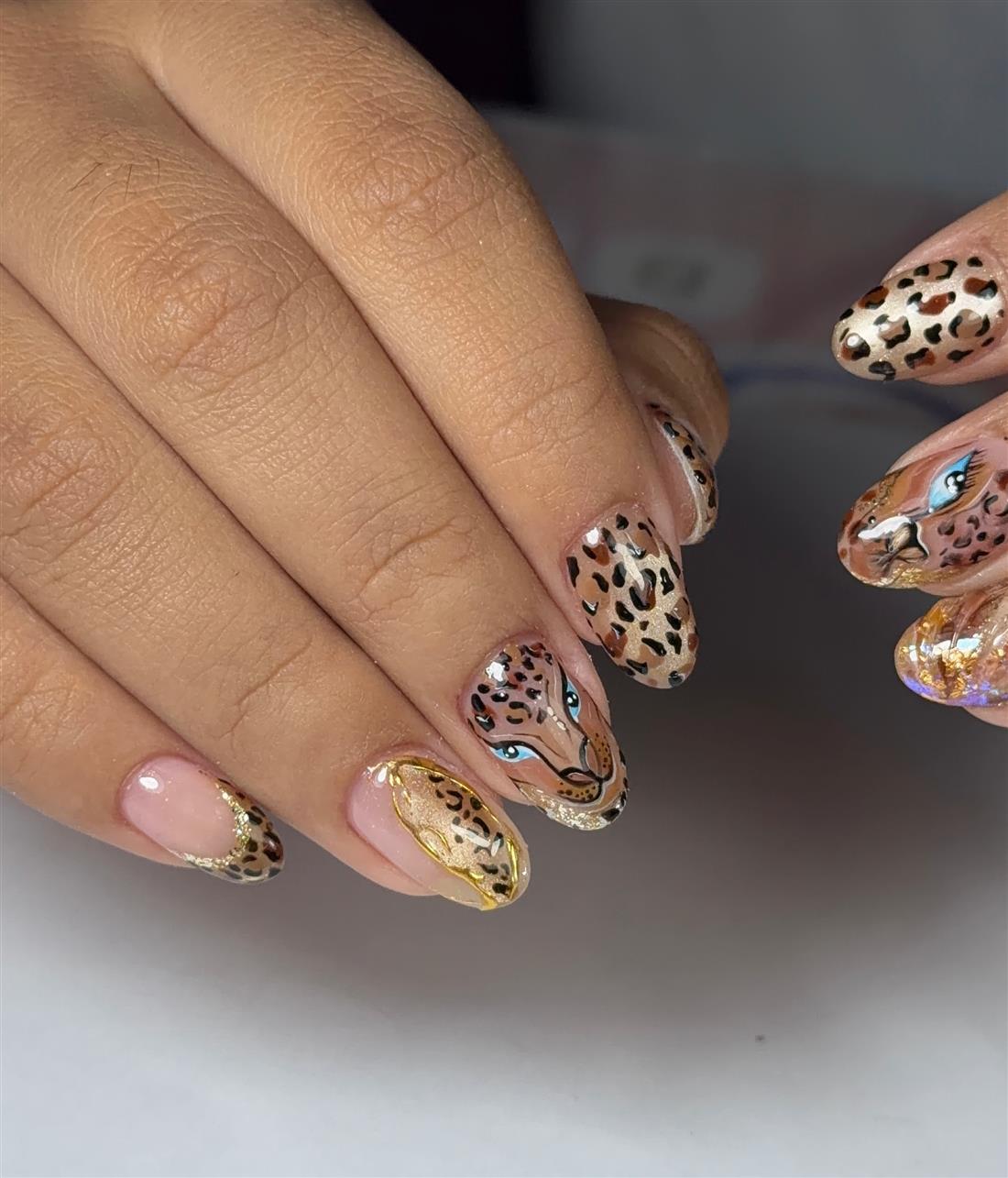 Uñas con diseño de leopardo